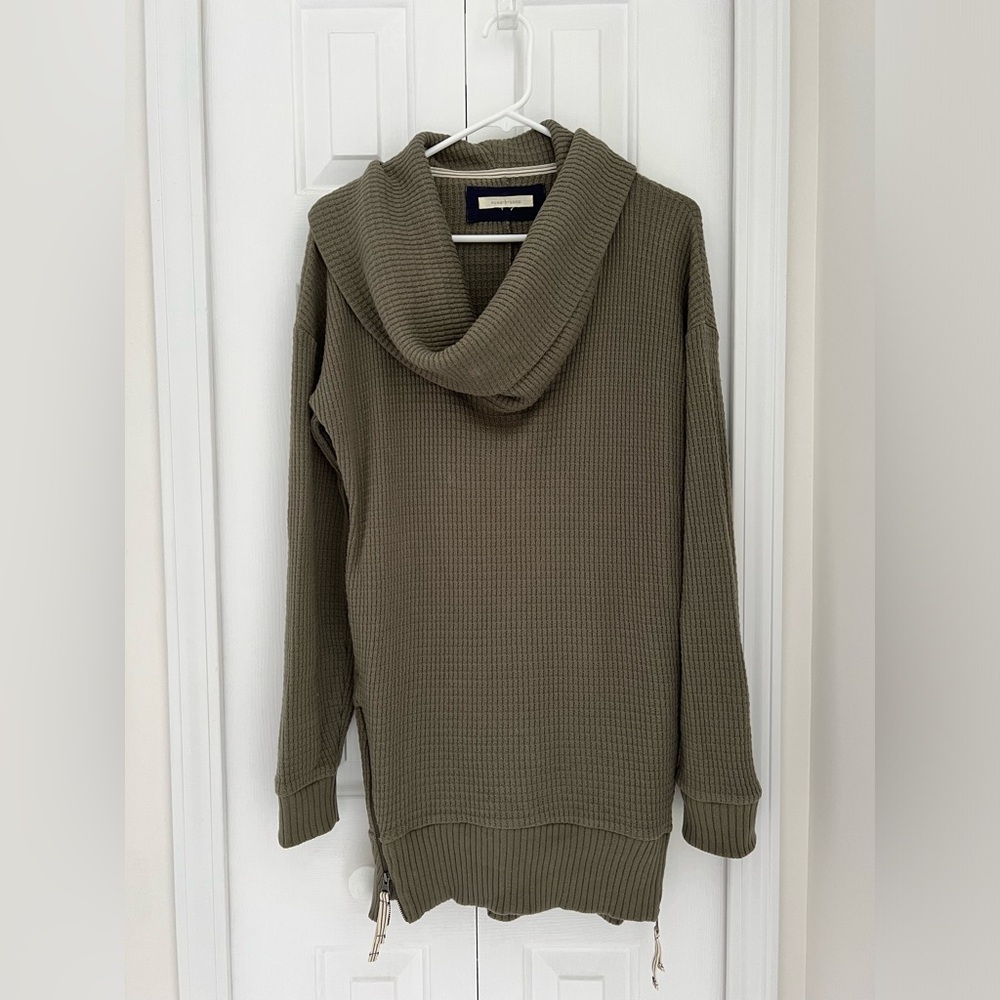 Anthropologie tunic sweater